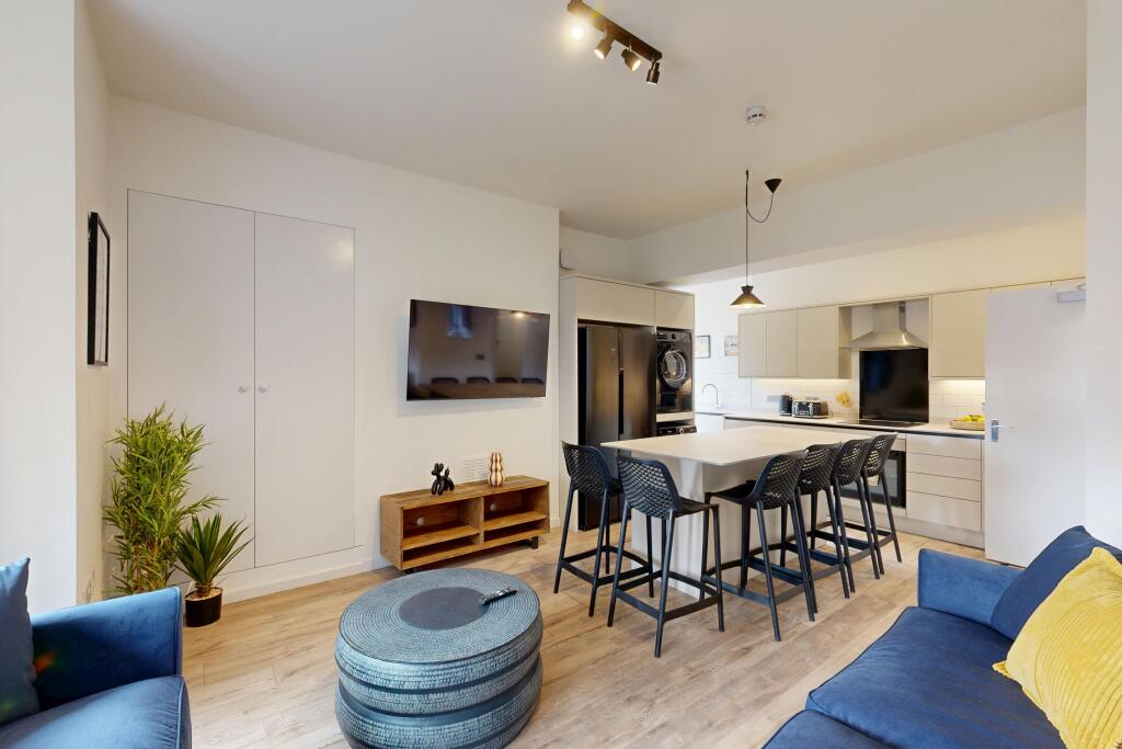 6 bed 1st Floor Flat for rent in Leeds. From Provision Properties - Leeds 6 bed 1st Floor Flat for rent in Leeds. From Provision Properties - Leeds