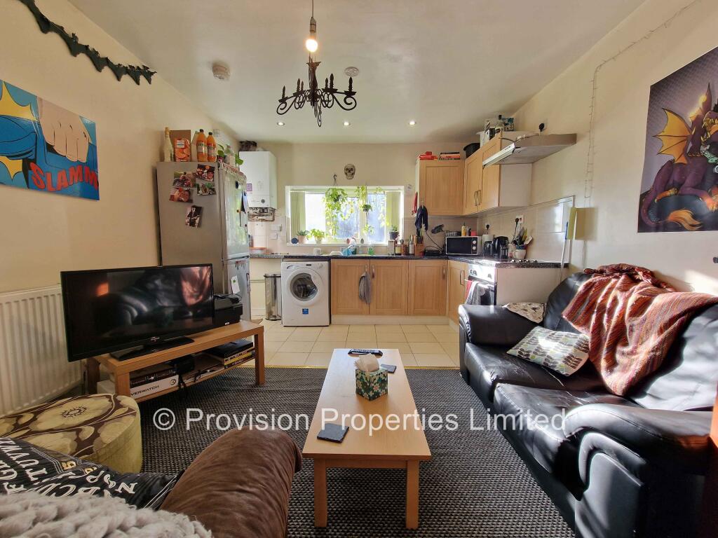 2 bed 1st Floor Flat for rent in Leeds. From Provision Properties - Leeds