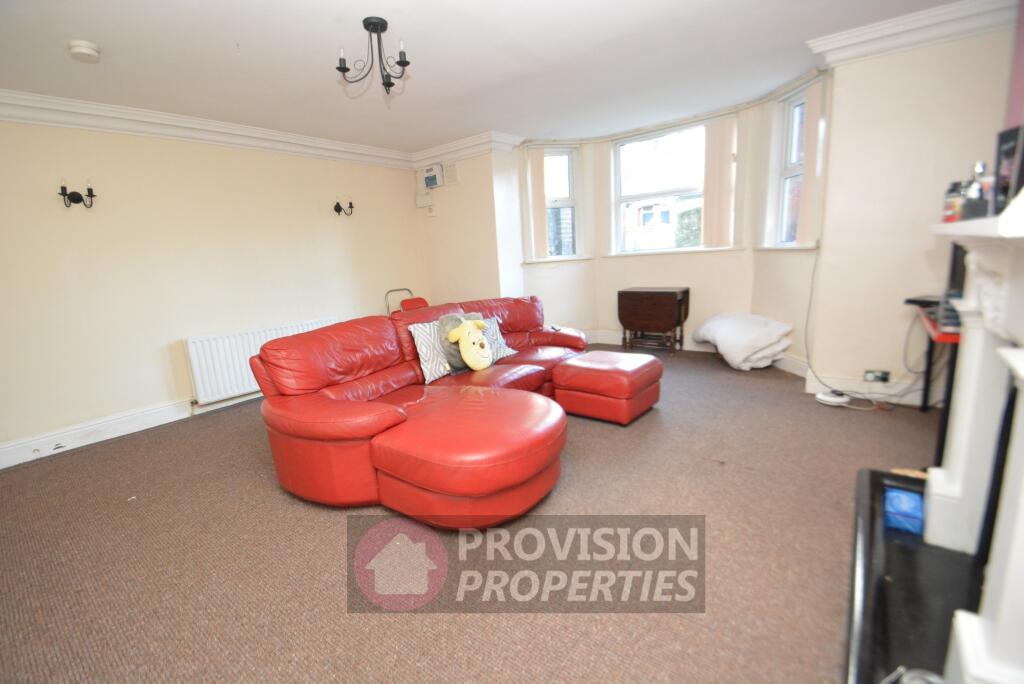 2 bed 1st Floor Flat for rent in Leeds. From Provision Properties - Leeds