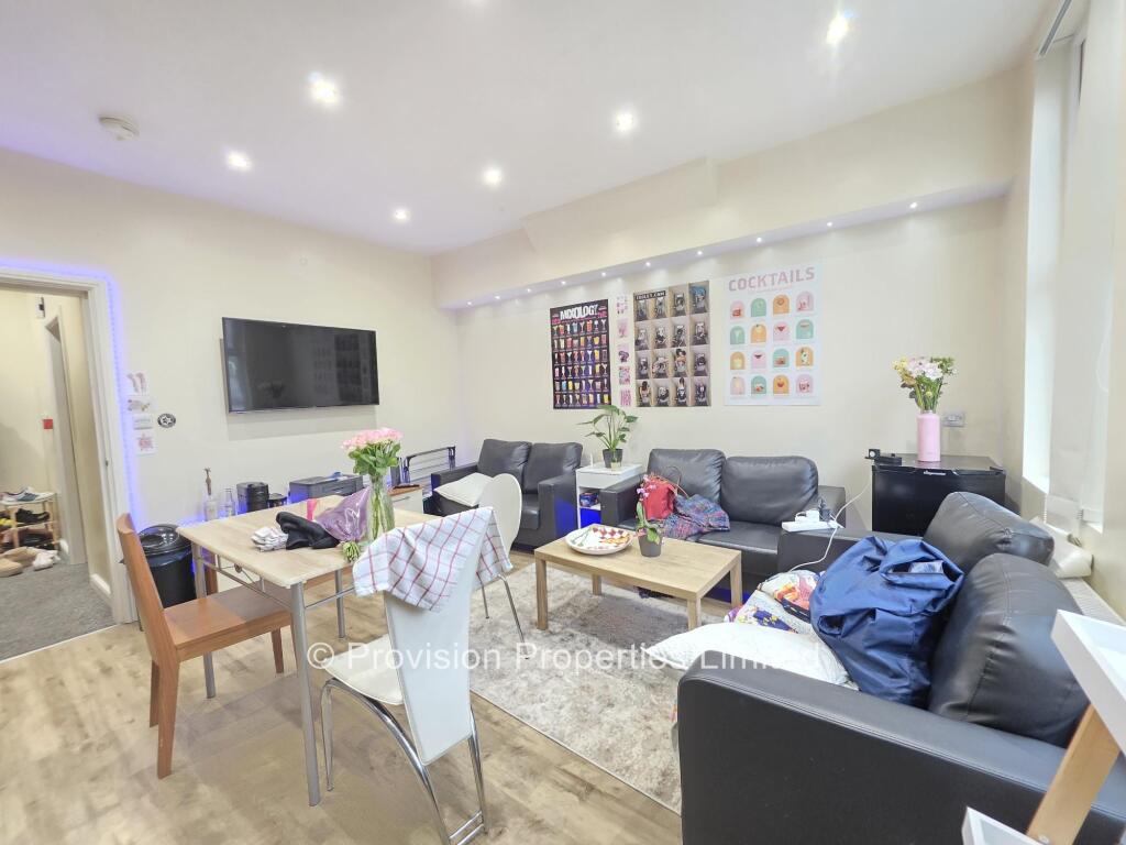 3 bed Mid Terraced House for rent in Leeds. From Provision Properties - Leeds 3 bed Mid Terraced House for rent in Leeds. From Provision Properties - Leeds