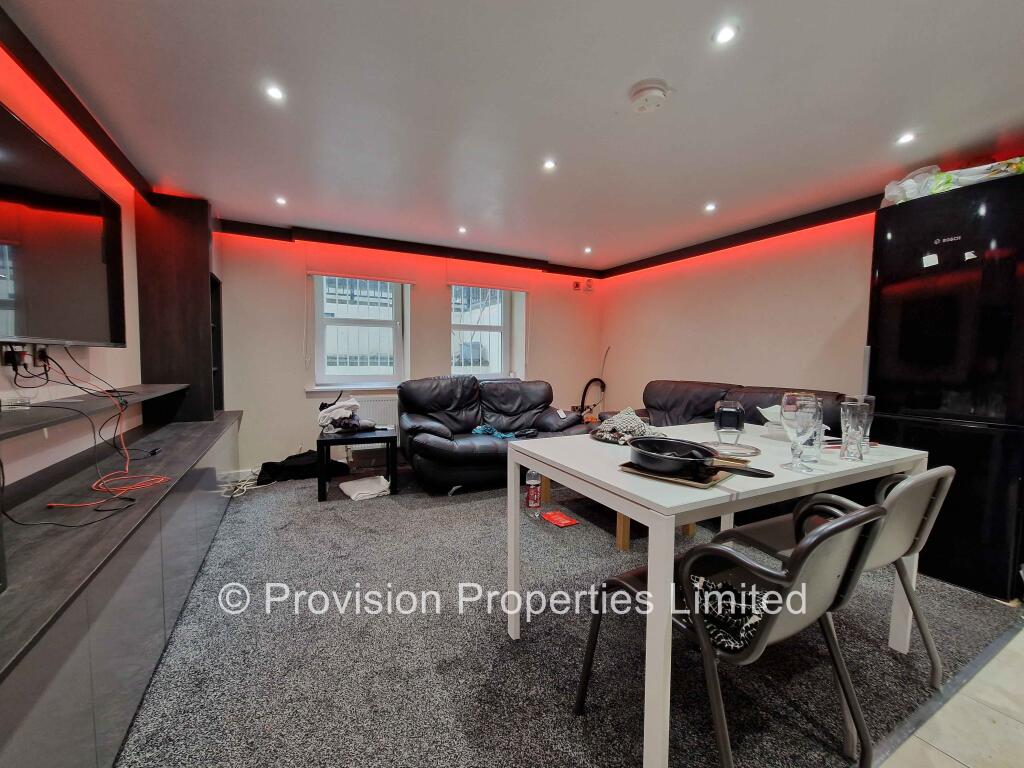 4 bed 1st Floor Flat for rent in Leeds. From Provision Properties - Leeds 4 bed 1st Floor Flat for rent in Leeds. From Provision Properties - Leeds
