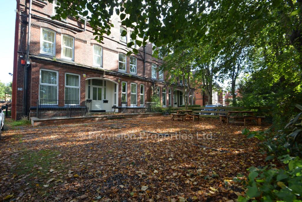14 bed Semi Detached for rent in Leeds. From Provision Properties - Leeds 14 bed Semi Detached for rent in Leeds. From Provision Properties - Leeds