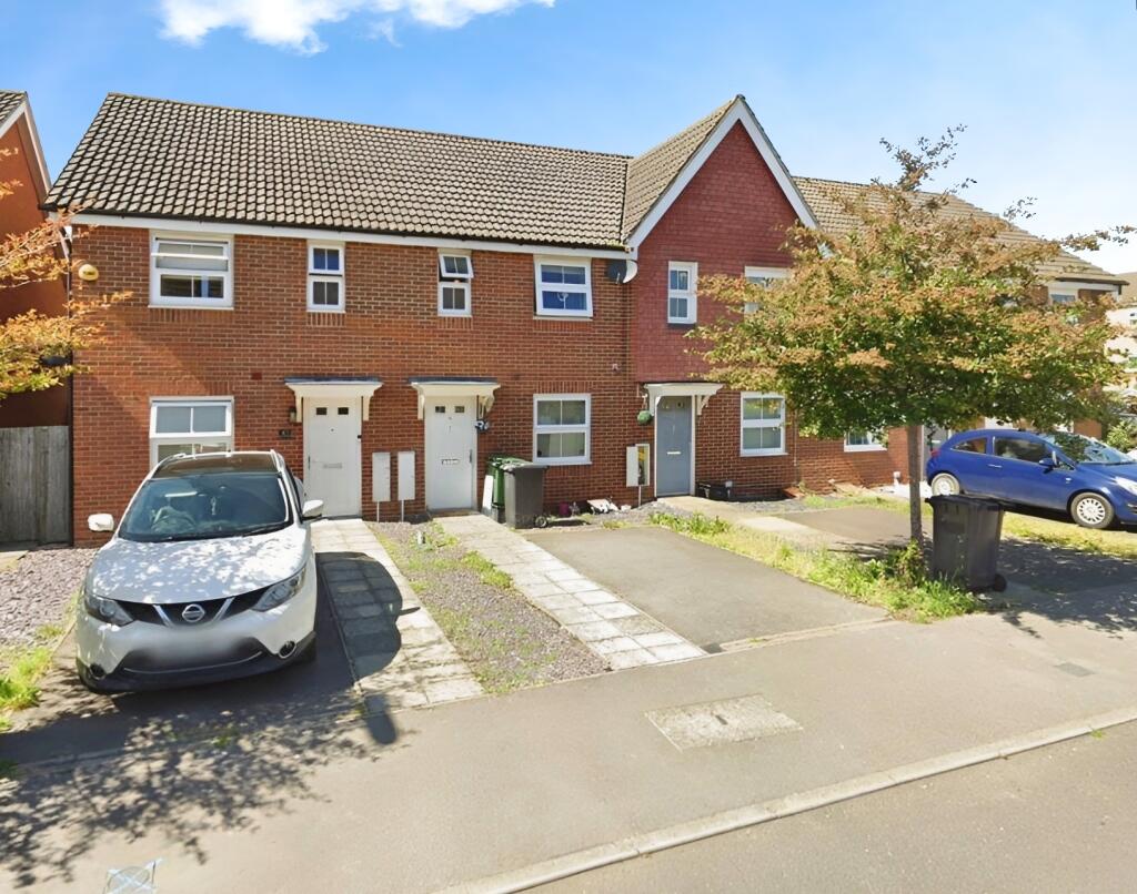 3 bed Mid Terraced House for rent in Hedge End. From Pure Estate Agents - West End 3 bed Mid Terraced House for rent in Hedge End. From Pure Estate Agents - West End