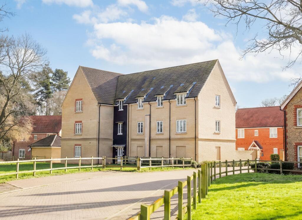 2 bed Apartment for rent in Newmarket. From Readwin Barclay - Red Lodge