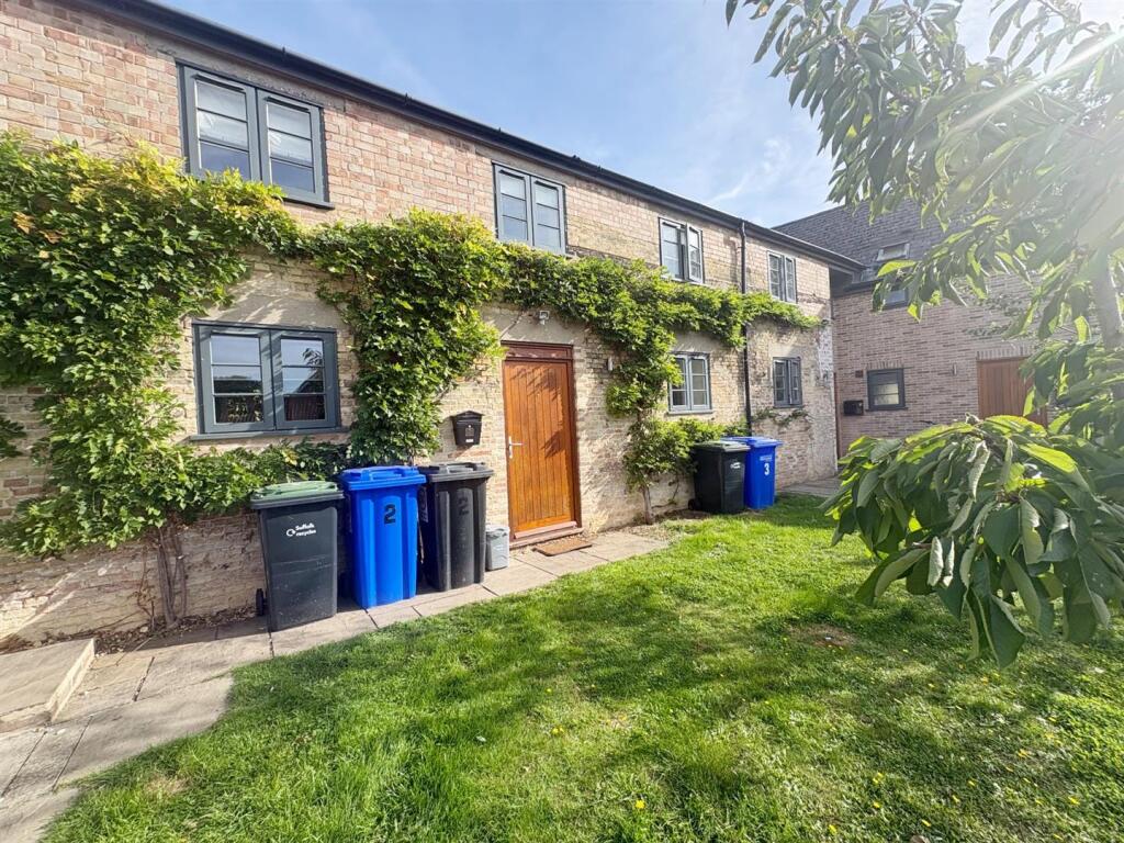 2 bed Mid Terraced House for rent in Barton Mills. From Readwin Barclay - Red Lodge 2 bed Mid Terraced House for rent in Barton Mills. From Readwin Barclay - Red Lodge