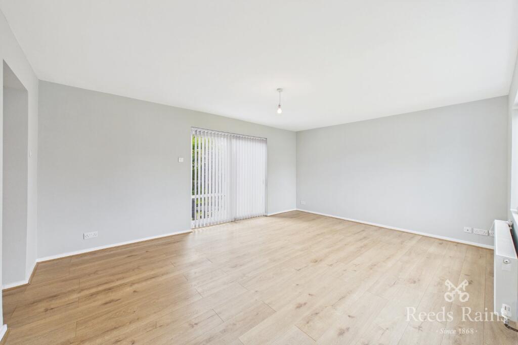 4 bed Mid Terraced House for rent in Cheadle Hulme. From Reeds Rains - Cheadle