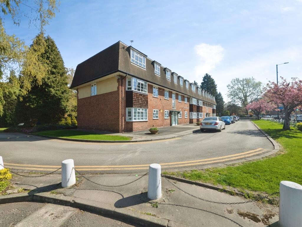 2 bed Apartment for rent in Gatley. From Reeds Rains - Didsbury 2 bed Apartment for rent in Gatley. From Reeds Rains - Didsbury