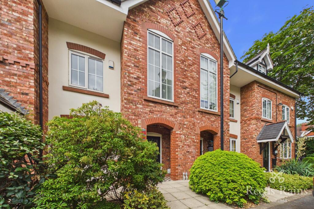 3 bed Mid Terraced House for rent in Stretford. From Reeds Rains - Didsbury
