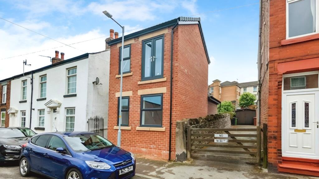 1 bed Detached for rent in Marple. From Reeds Rains - Hazel Grove
