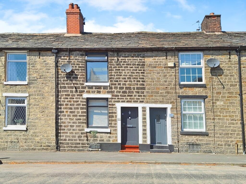 2 bed Mid Terraced House for rent in Hyde. From Reeds Rains - Hyde