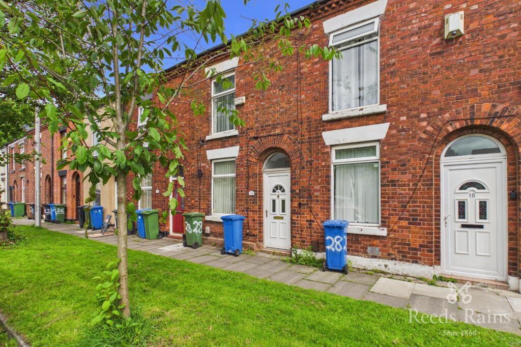 3 bed Mid Terraced House for rent in Denton. From Reeds Rains - Hyde