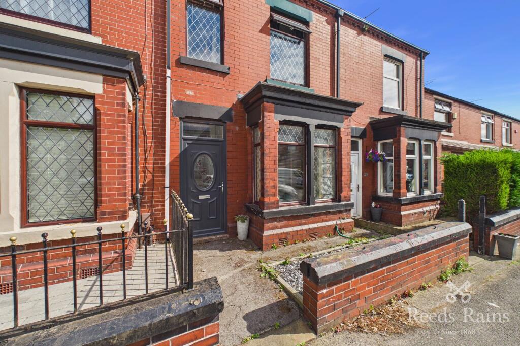 3 bed Mid Terraced House for rent in Hyde. From Reeds Rains - Hyde 3 bed Mid Terraced House for rent in Hyde. From Reeds Rains - Hyde