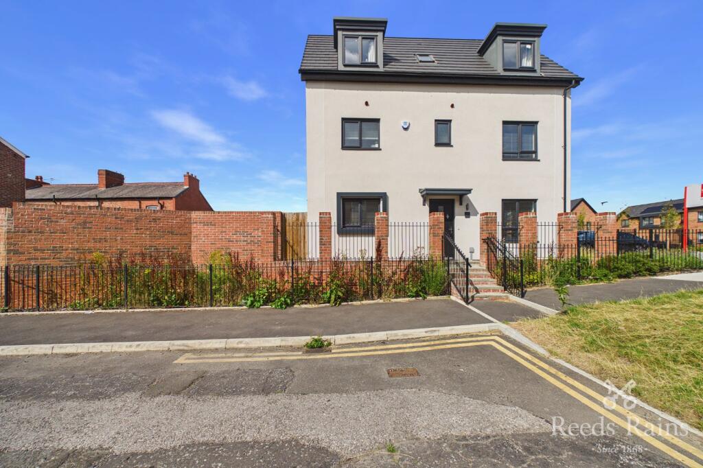 4 bed Detached for rent in Denton. From Reeds Rains - Hyde 4 bed Detached for rent in Denton. From Reeds Rains - Hyde
