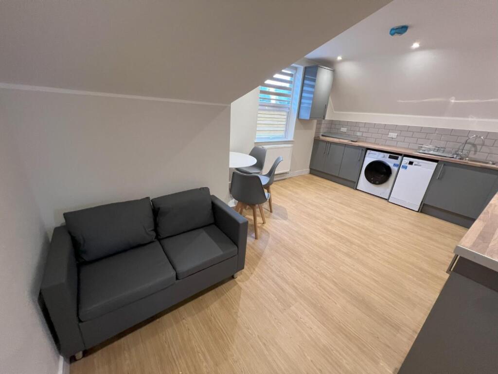 1 bed Apartment for rent in Swindon. From Ridgeway Estate Agents - Swindon