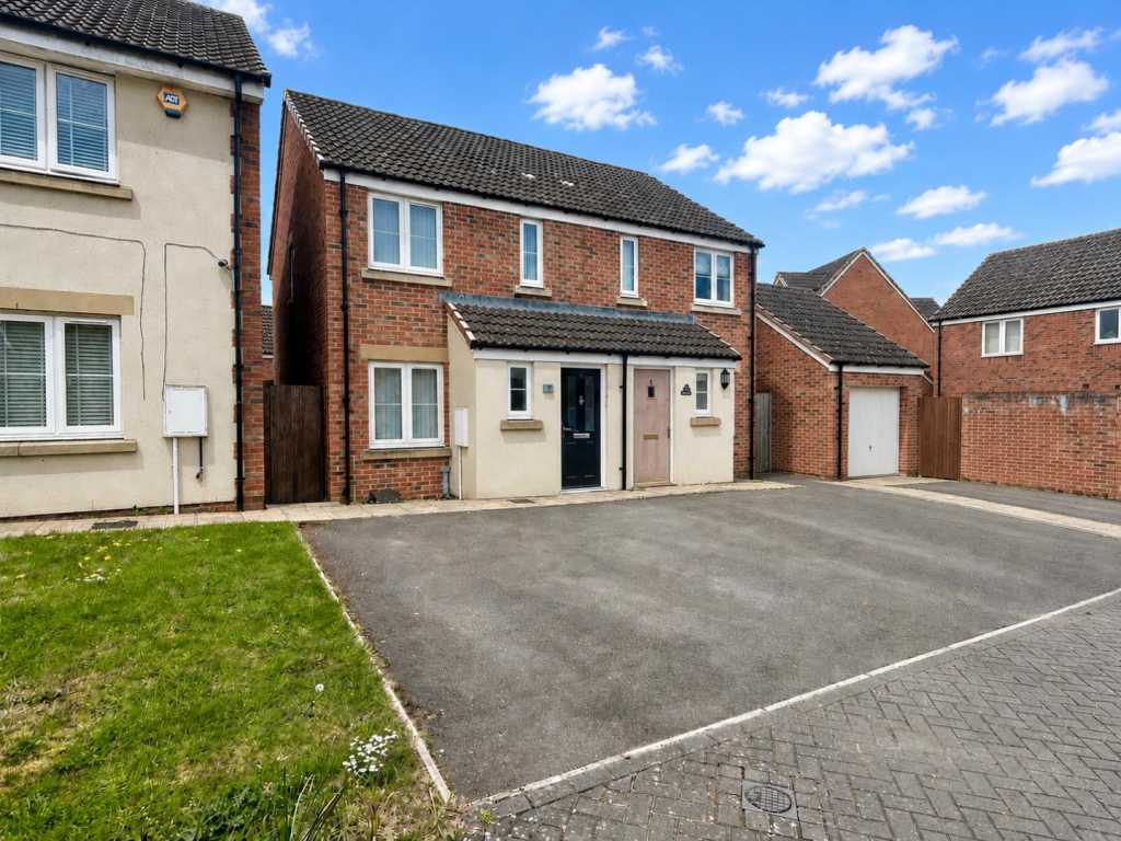 2 bed Semi Detached for rent in Stratton St Margaret. From Ridgeway Estate Agents - Swindon