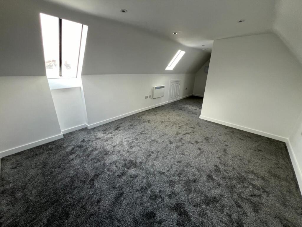 4 bed Studio for rent in Swindon. From Ridgeway Estate Agents - Swindon