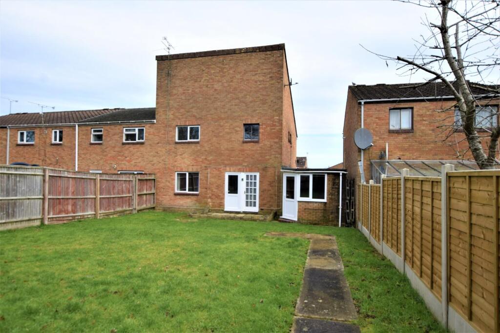 4 bed End of Terrace for rent in Swindon. From Ridgeway Estate Agents - Swindon