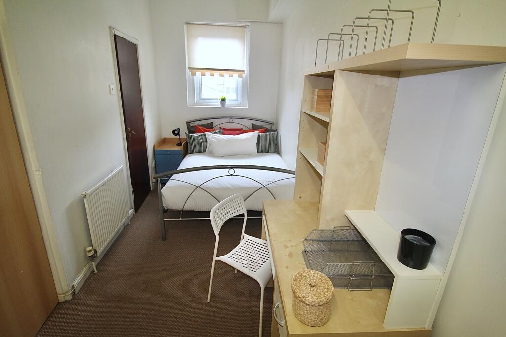0 bed Studio for rent in Leeds. From Samara Lettings - Leeds