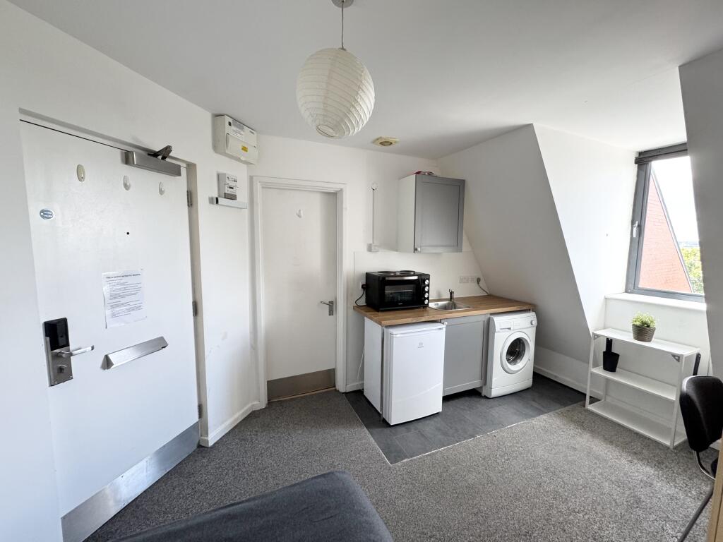 0 bed Studio for rent in Leeds. From Samara Lettings - Leeds
