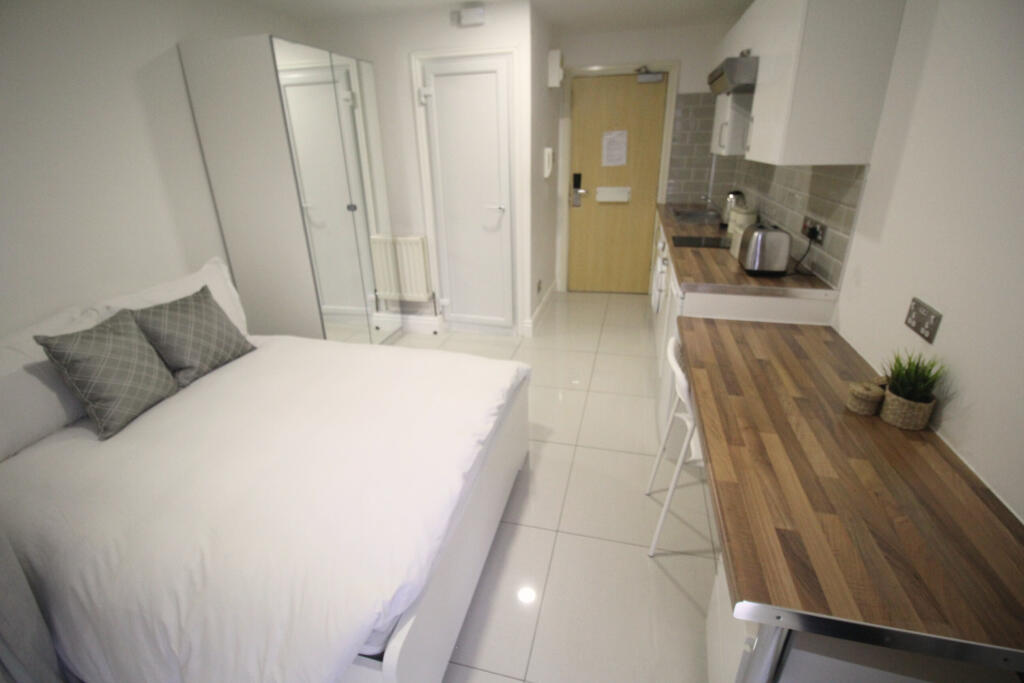 1 bed 1st Floor Flat for rent in Leeds. From Samara Lettings - Leeds