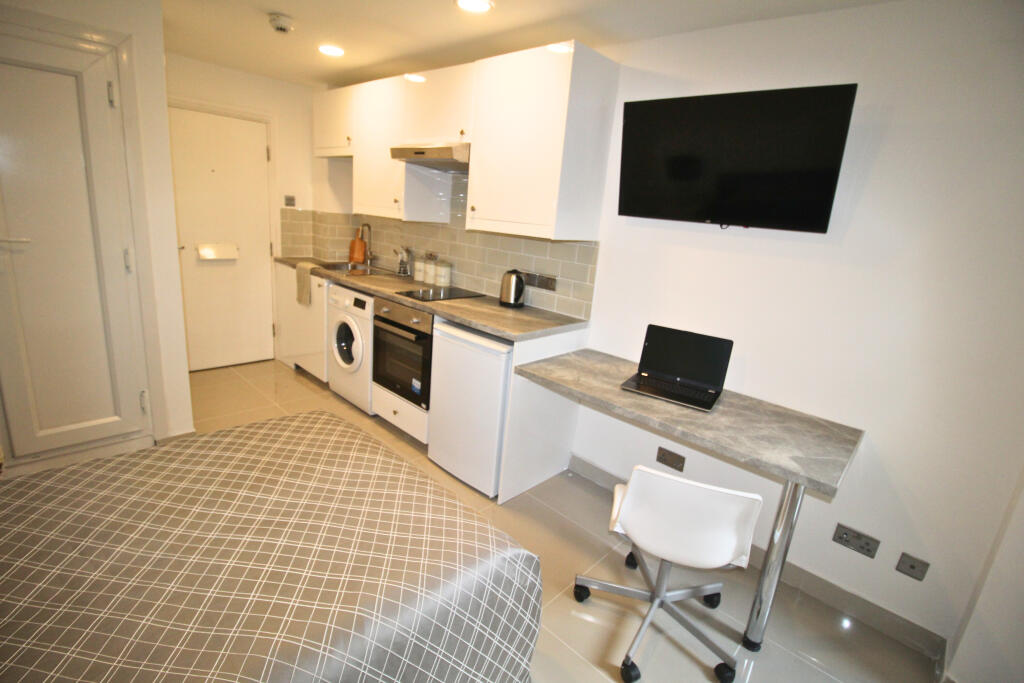1 bed 1st Floor Flat for rent in Leeds. From Samara Lettings - Leeds