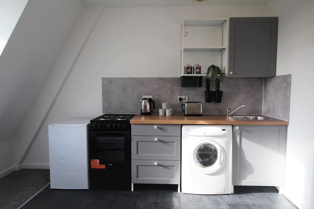 0 bed Studio for rent in Leeds. From Samara Lettings - Leeds