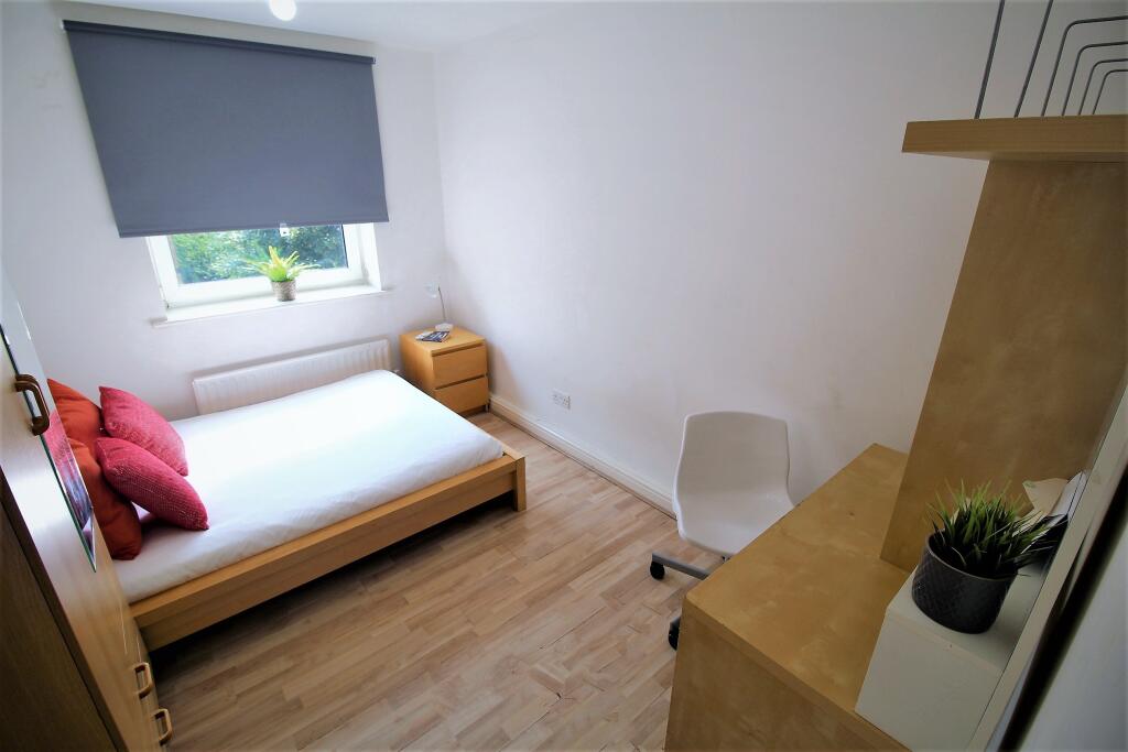 2 bed 1st Floor Flat for rent in Leeds. From Samara Lettings - Leeds