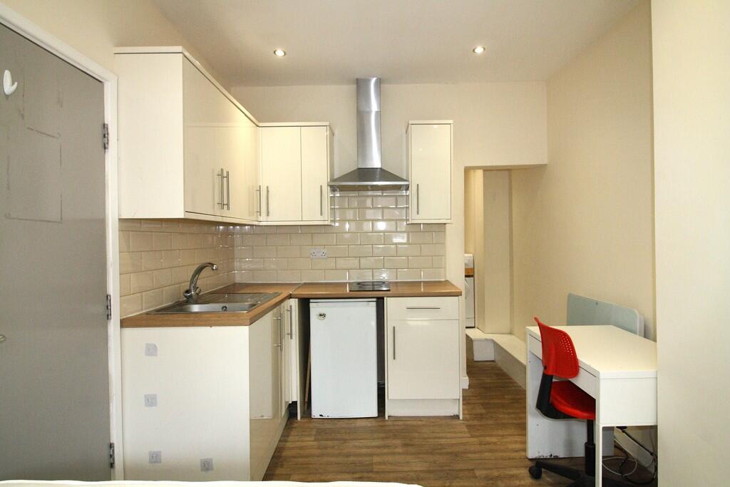 4 bed Studio for rent in Sheffield. From Sheffield City Living - Sheffield