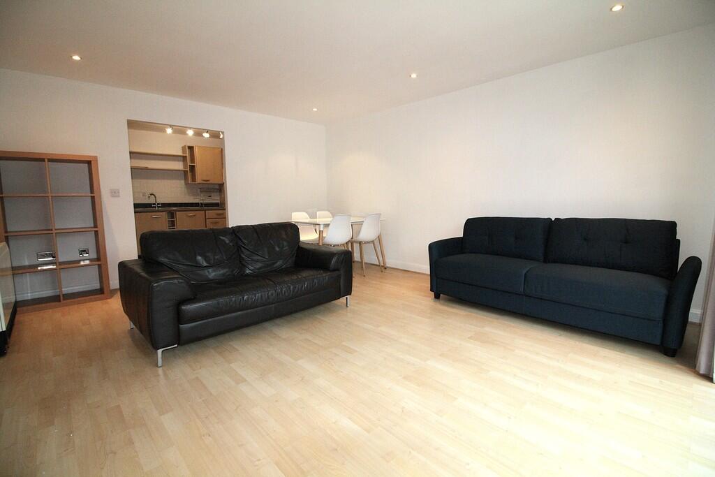 3 bed Apartment for rent in Sheffield. From Sheffield City Living - Sheffield 3 bed Apartment for rent in Sheffield. From Sheffield City Living - Sheffield
