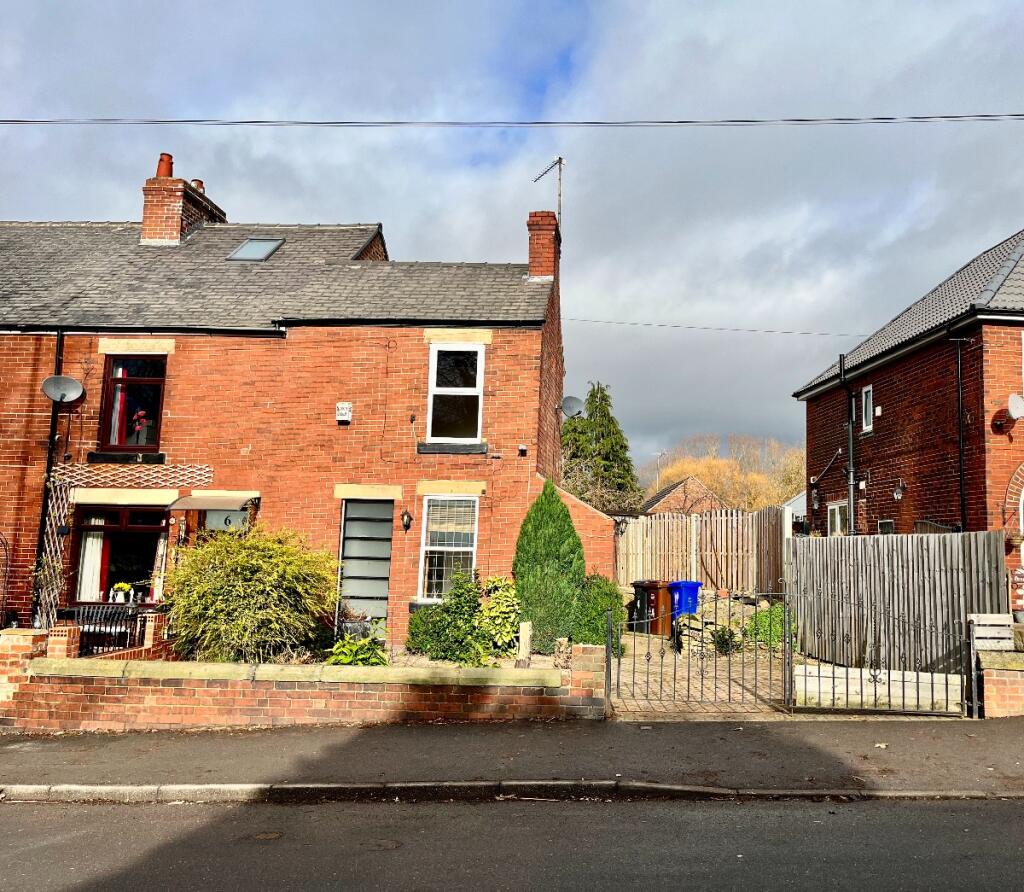 1 bed Mid Terraced House for rent in Swallownest. From Shefflets - Sheffield