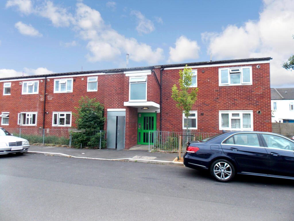 1 bed 1st Floor Flat for rent in London. From Sonia Estates - Harrow