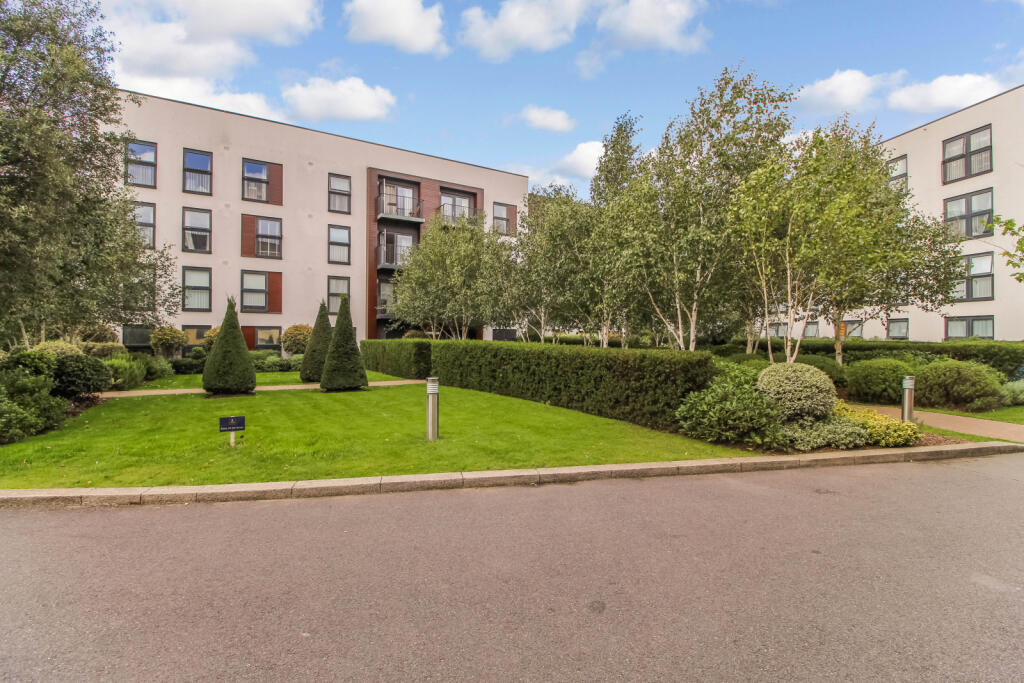 2 bed 1st Floor Flat for rent in Stanmore. From Sonia Estates - Harrow