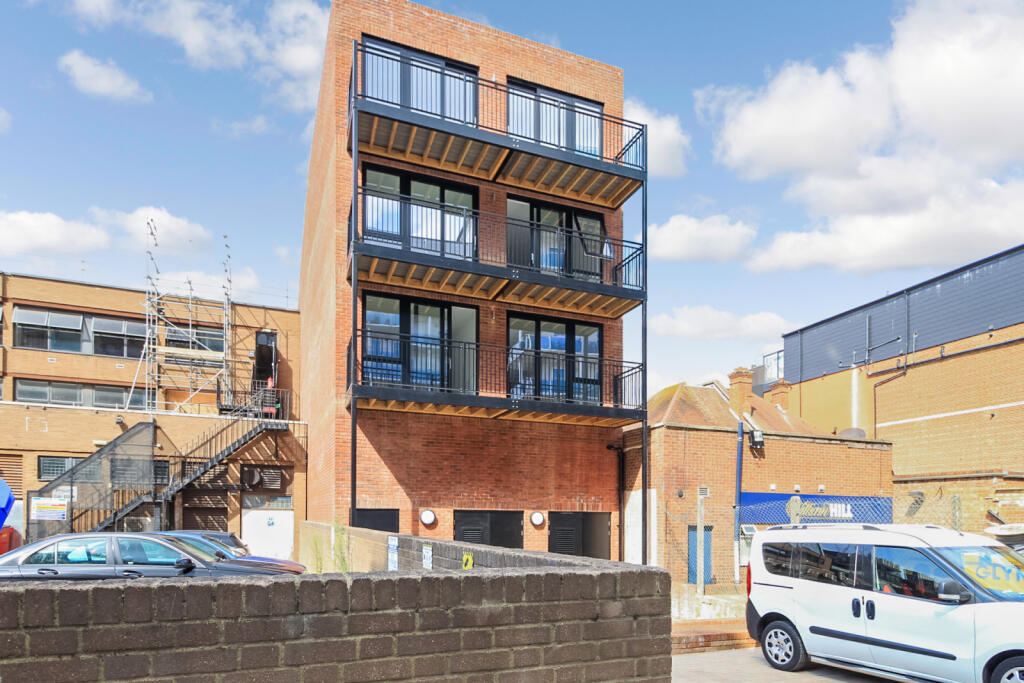 1 bed 1st Floor Flat for rent in Harrow. From Sonia Estates - Harrow 1 bed 1st Floor Flat for rent in Harrow. From Sonia Estates - Harrow