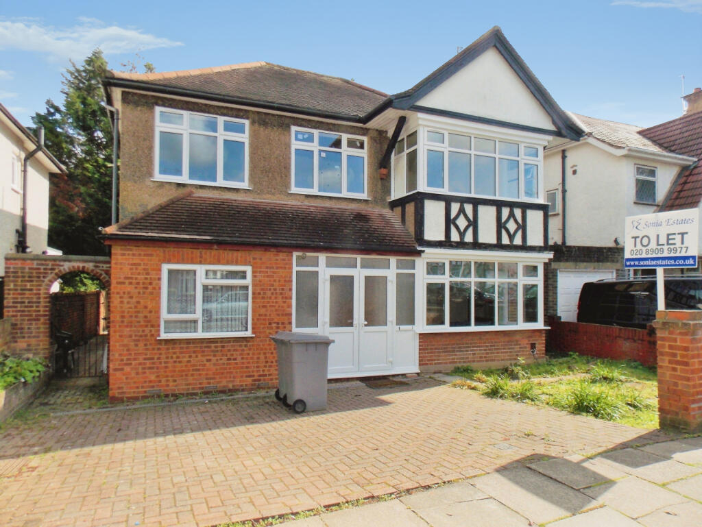 7 bed Semi Detached for rent in Harrow. From Sonia Estates - Harrow