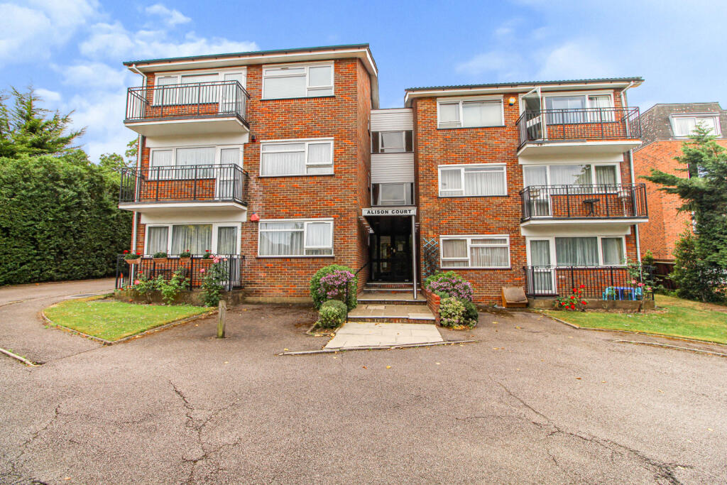 2 bed 1st Floor Flat for rent in Stanmore. From Sonia Estates - Harrow