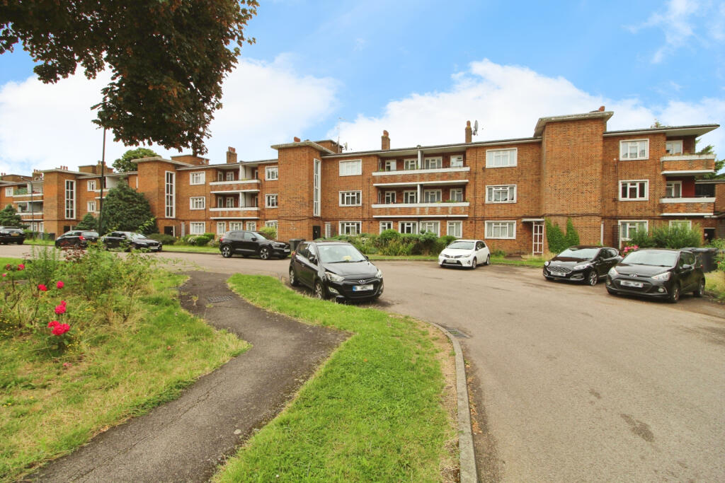 1 bed 1st Floor Flat for rent in Wembley. From Sonia Estates - Harrow