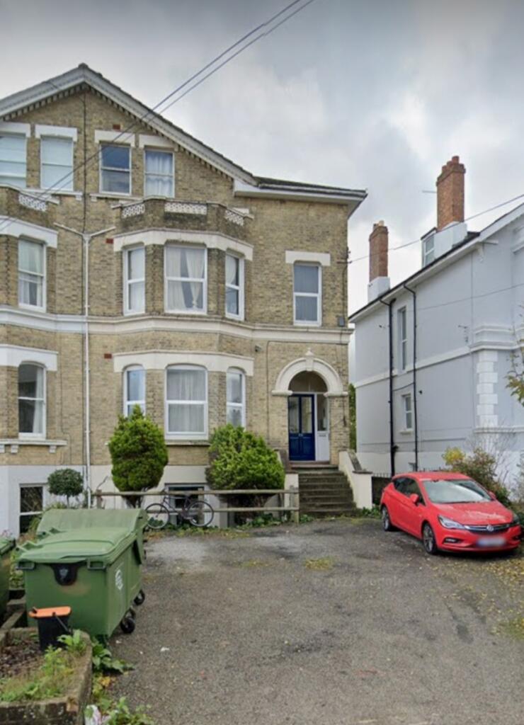 1 bed 1st Floor Flat for rent in Tunbridge Wells. From SouthEastPML - Tunbridge Wells