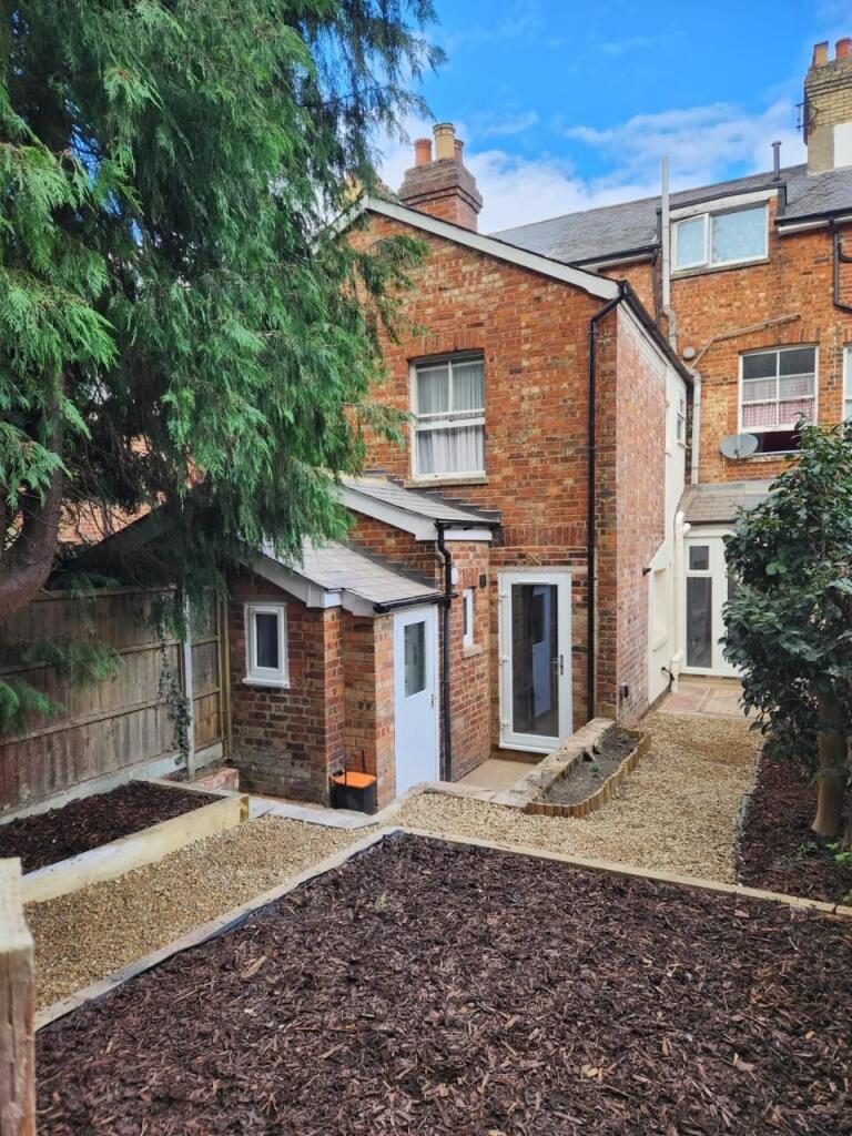 1 bed 1st Floor Flat for rent in Tunbridge Wells. From SouthEastPML - Tunbridge Wells 1 bed 1st Floor Flat for rent in Tunbridge Wells. From SouthEastPML - Tunbridge Wells