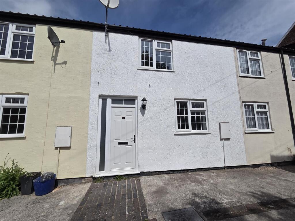 1 bed Mid Terraced House for rent in Bridgwater. From Stags - Wellington