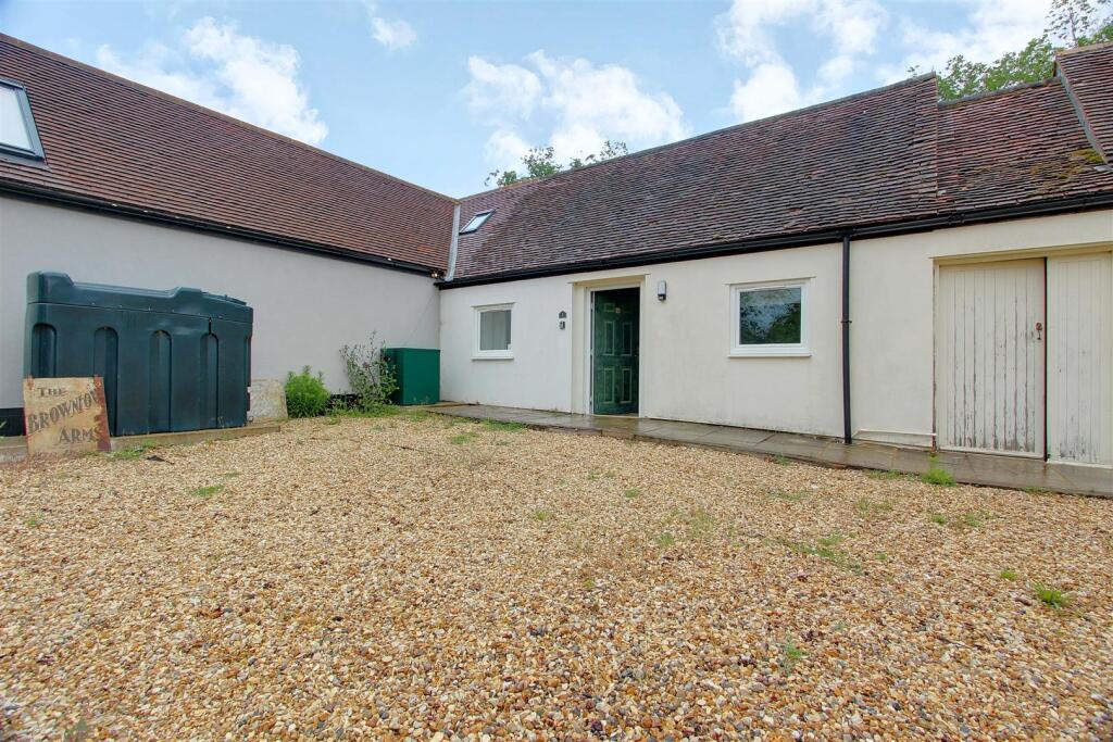 1 bed Apartment for rent in Cheddington. From Sterling Estate Agents - Tring 1 bed Apartment for rent in Cheddington. From Sterling Estate Agents - Tring