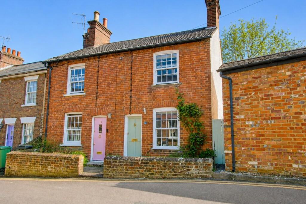 2 bed Semi Detached for rent in Tring. From Sterling Estate Agents - Tring 2 bed Semi Detached for rent in Tring. From Sterling Estate Agents - Tring