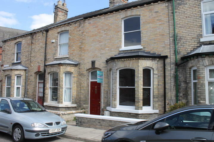 2 bed Mid Terraced House for rent in Bishopthorpe. From Susie Smith Lettings - York