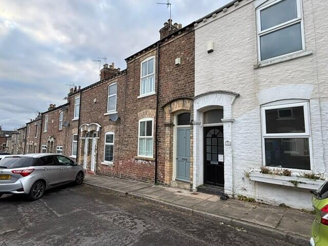 3 bed Mid Terraced House for rent in Bishopthorpe. From Susie Smith Lettings - York