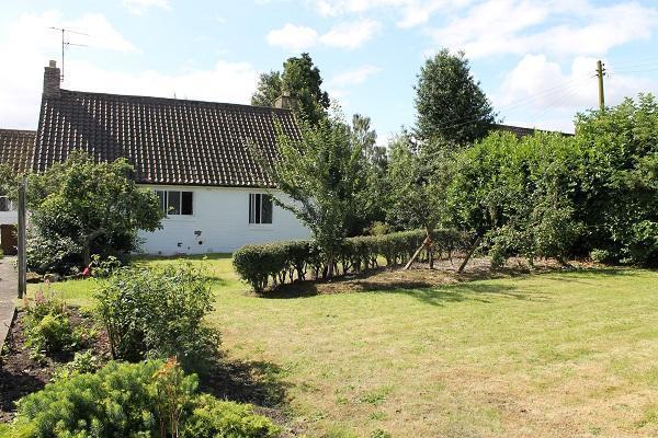 2 bed Detached bungalow for rent in Gate Helmsley. From Susie Smith Lettings - York