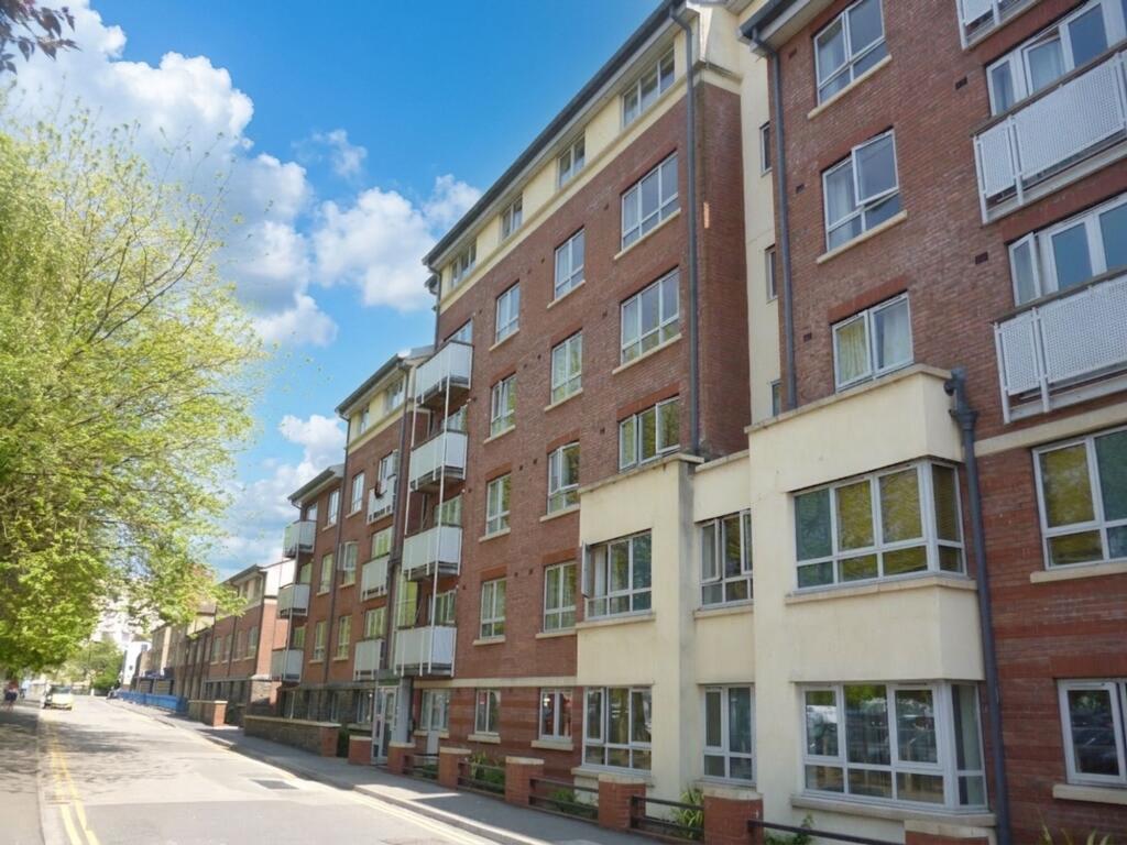 1 bed 1st Floor Flat for rent in Bower Ashton. From The Bristol Residential Letting Co - Southville