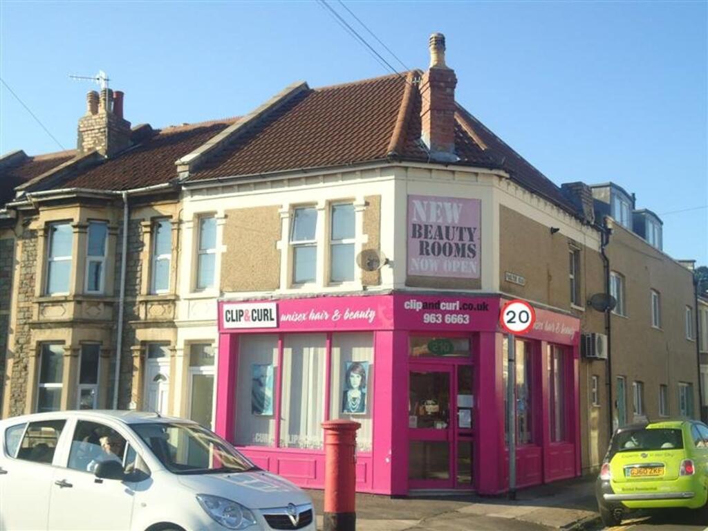 2 bed 1st Floor Flat for rent in Ashton Vale. From The Bristol Residential Letting Co - Southville 2 bed 1st Floor Flat for rent in Ashton Vale. From The Bristol Residential Letting Co - Southville