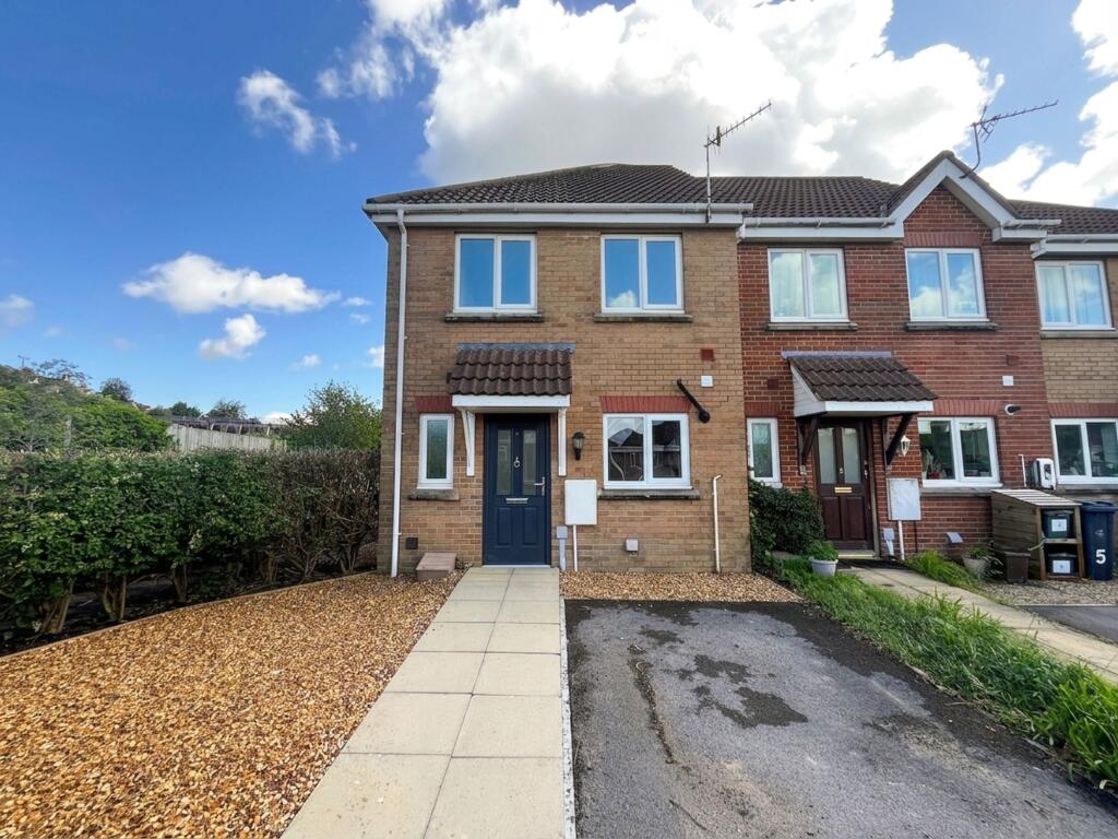 2 bed End of Terrace for rent in Ashton Vale. From The Bristol Residential Letting Co - Southville 2 bed End of Terrace for rent in Ashton Vale. From The Bristol Residential Letting Co - Southville