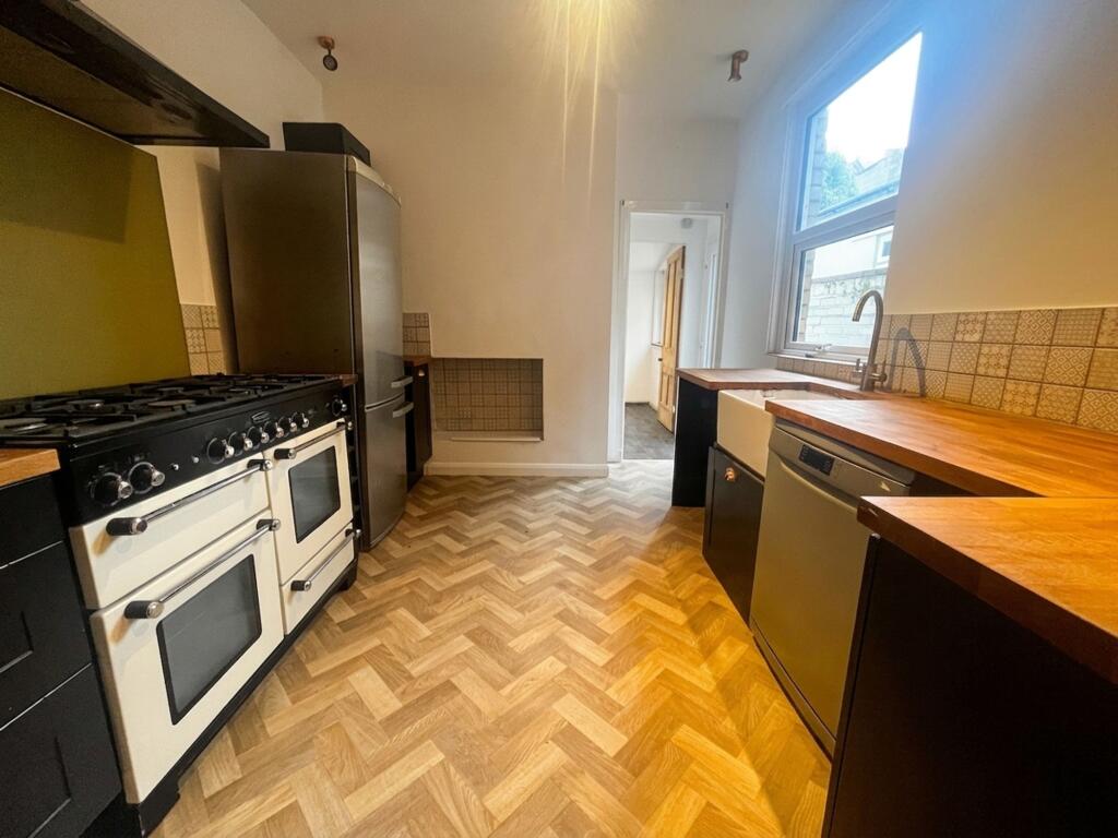 3 bed Mid Terraced House for rent in Ashton Vale. From The Bristol Residential Letting Co - Southville