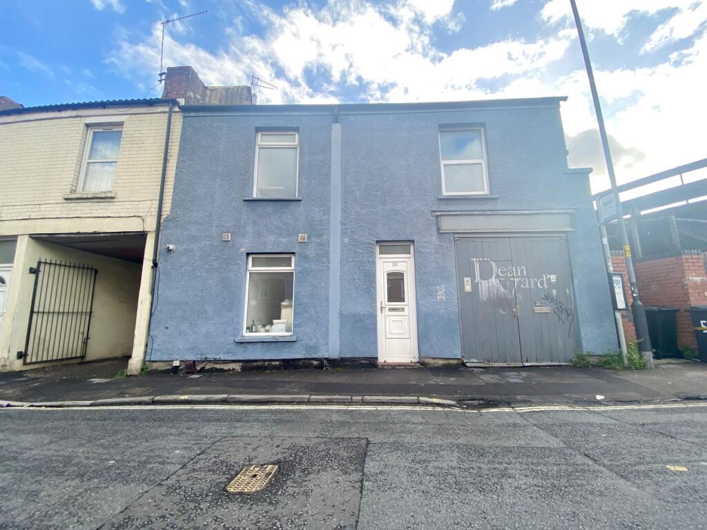 2 bed 1st Floor Flat for rent in Bower Ashton. From The Bristol Residential Letting Co - Southville