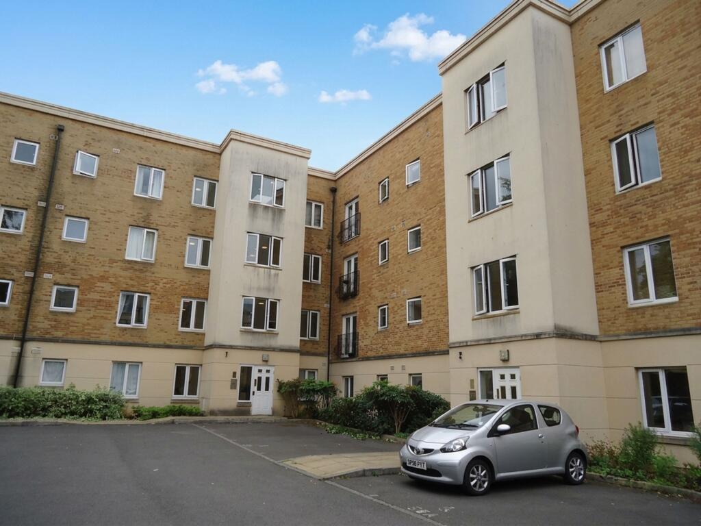 2 bed 1st Floor Flat for rent in Bower Ashton. From The Bristol Residential Letting Co - Southville 2 bed 1st Floor Flat for rent in Bower Ashton. From The Bristol Residential Letting Co - Southville